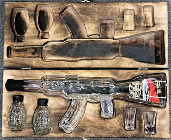 Karabin Butelka AK47 kałasznikow Skrzynka Prezentowa na Alkohol Duch Puszczy Skrzynia Butelka Granat Kieliszki