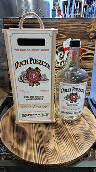 Skrzynka prezentowa Nosidełko z uchwytem butelka Ucho 1,7L na Alkohol Duch Puszczy Idealna skrzyneczka na prezent Zestaw na (B)IMBER Distillery