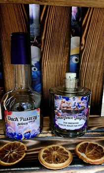 Butelka 0,5L Smerfne Jagody DuchPuszczy 2w1 zestaw 2x 250ml Wieża szklana butelka butelki Smerfowe Jagody na whisky brandy bimber nalewkę Piękny design Limitowana Edycja