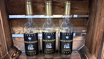 Zestaw 20x sztuk na Bimber Duch Puszczy Etykieta Destylator i Żubr Butelka Monopolowa 500ml z zakrętką kapturkiem etykietą Butelki 0,5L