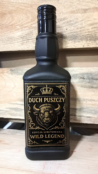 Czarna ekskluzywna Butelka Duch Puszczy 500ml Żubr Gold Edition – 0,5L Elegancki design doskonała na prezen