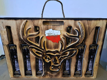 Ekskluzywna skrzynia skrzynka na alkohol Duch Puszczy Jeleń 6x butelki kieliszki z grawerem na Prezent